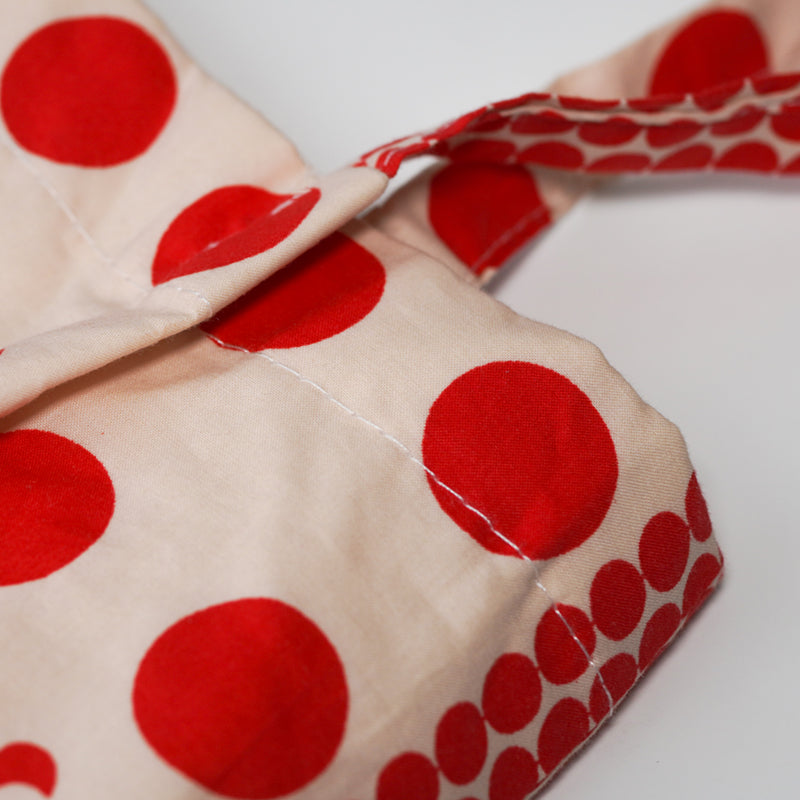 Wang Tii Doo/Red polka dot shopping bag